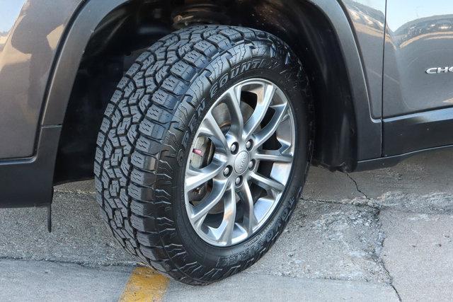 used 2019 Jeep Cherokee car, priced at $13,979