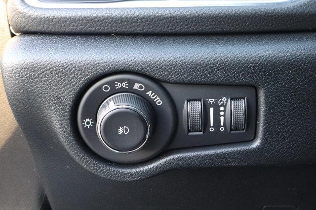 new 2026 Chrysler Pacifica car, priced at $51,530