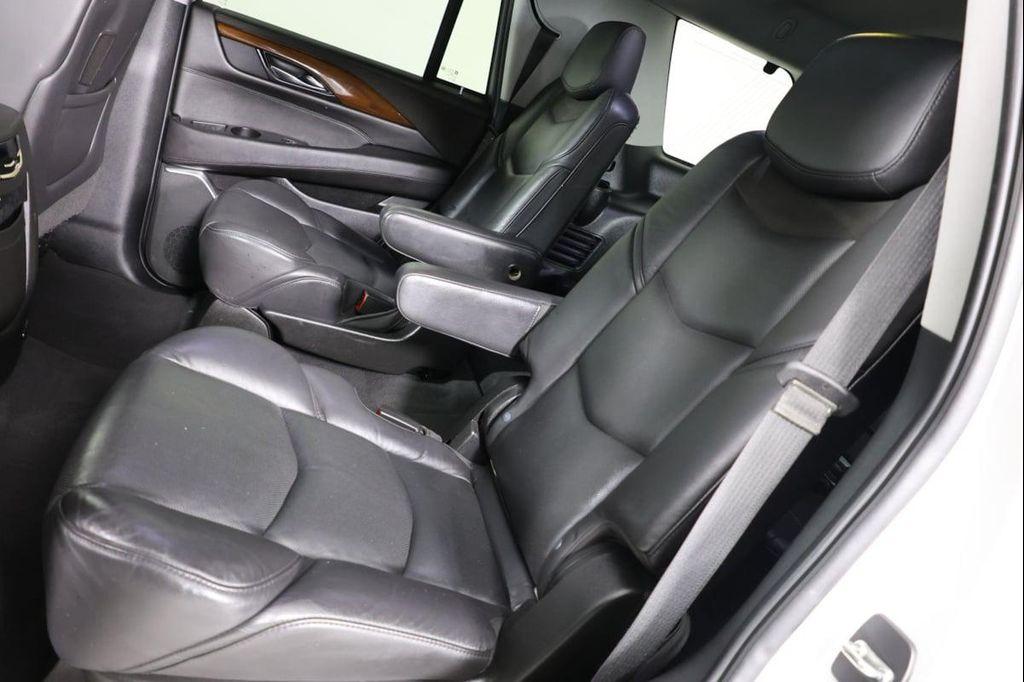 used 2020 Cadillac Escalade car, priced at $35,750