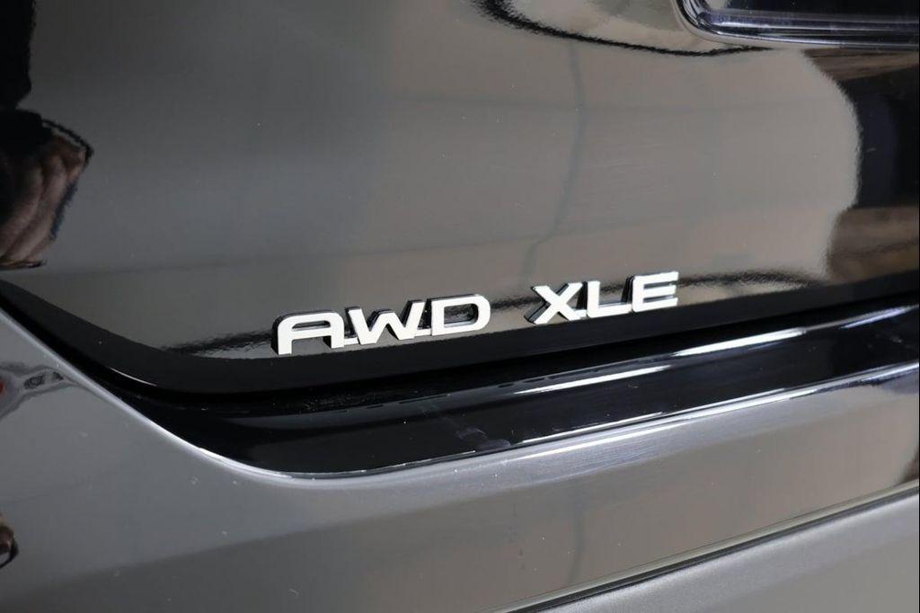 used 2020 Toyota Highlander car, priced at $28,995