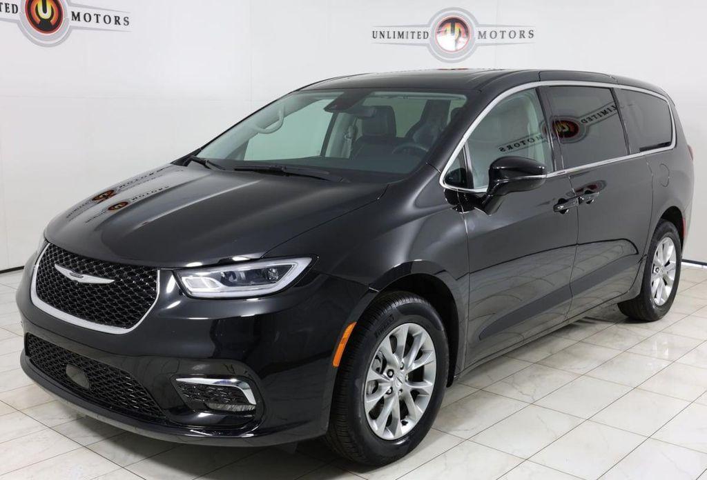 used 2024 Chrysler Pacifica car, priced at $38,500