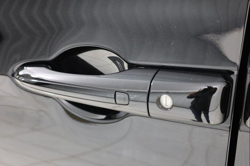 used 2024 Chrysler Pacifica car, priced at $38,500