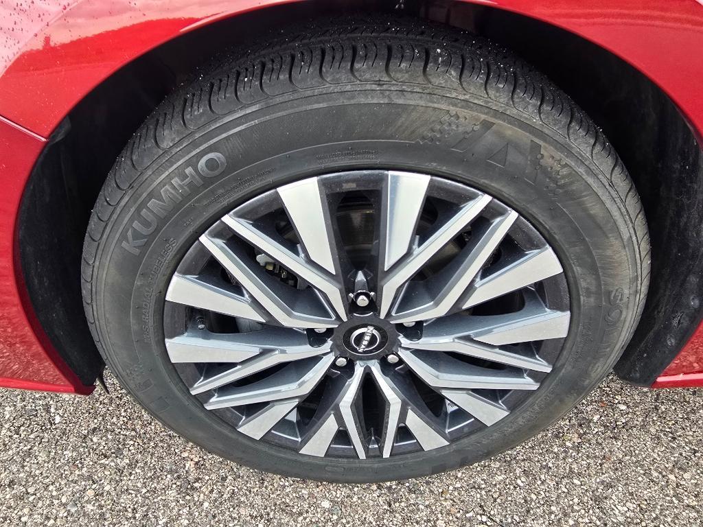 used 2025 Nissan Altima car, priced at $19,346