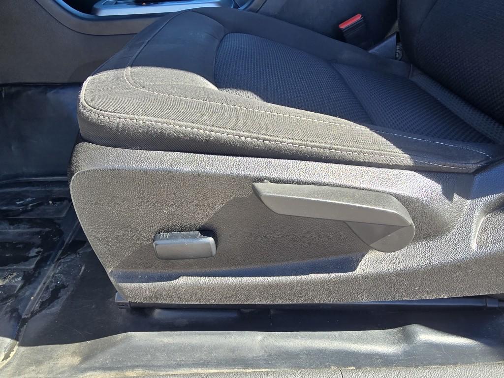 used 2022 Chevrolet Colorado car, priced at $19,946