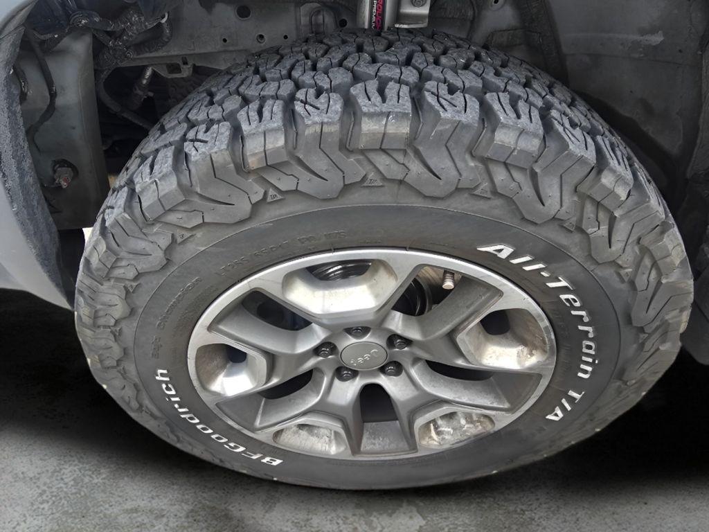 used 2019 Jeep Cherokee car, priced at $16,986