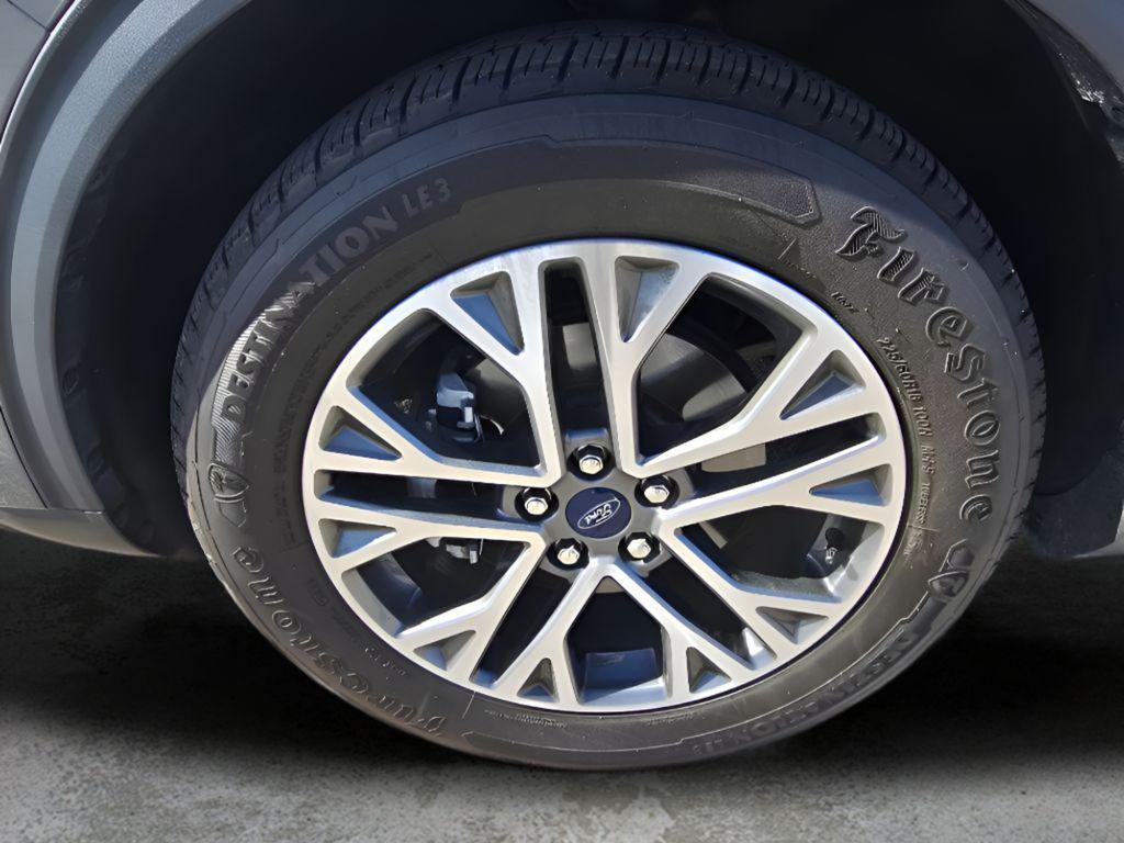 used 2022 Ford Escape car, priced at $16,381