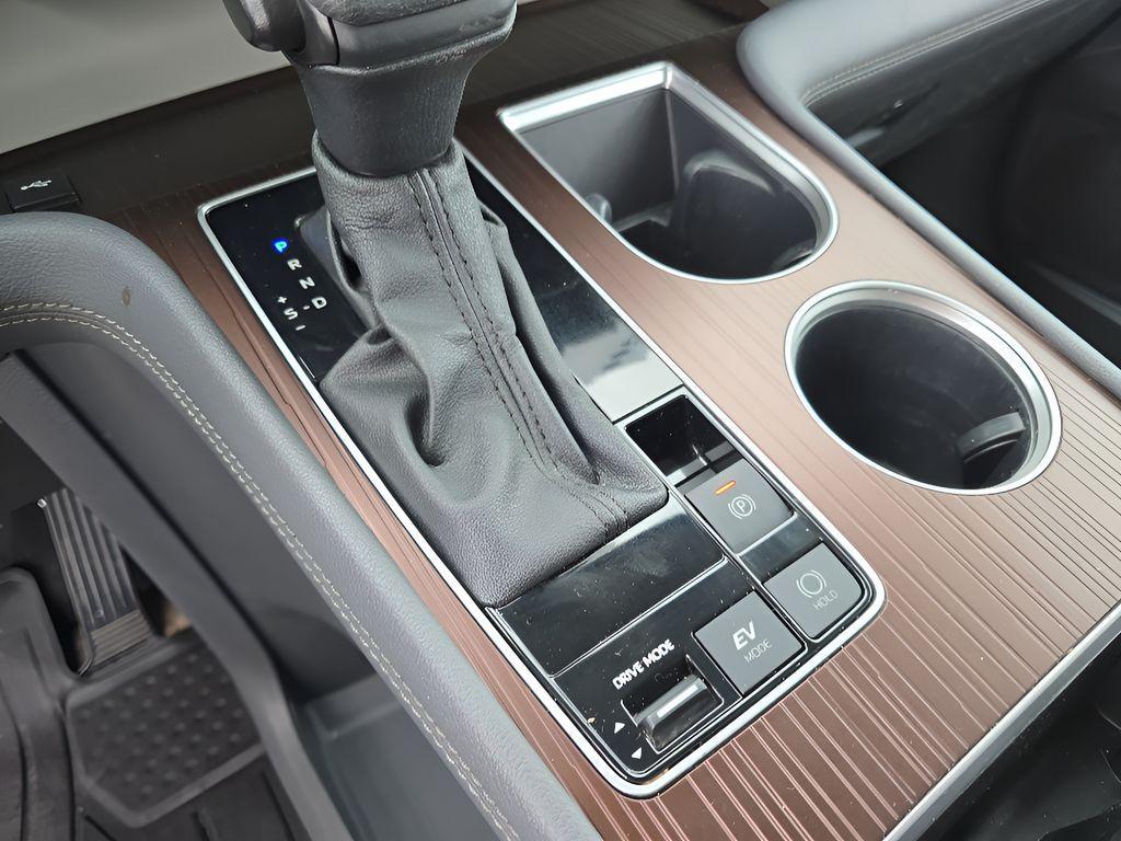 used 2024 Toyota Sienna car, priced at $38,871