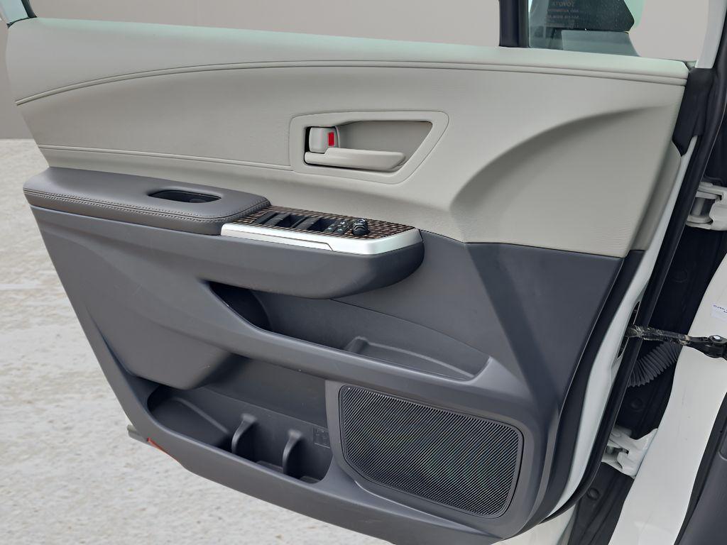 used 2024 Toyota Sienna car, priced at $38,871