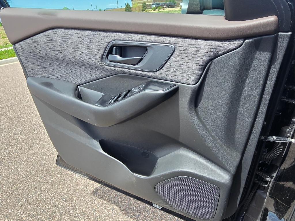 used 2023 Nissan Rogue car, priced at $21,604