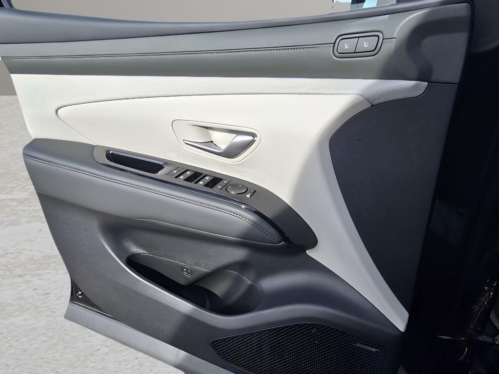 new 2026 Hyundai TUCSON Hybrid car, priced at $43,208