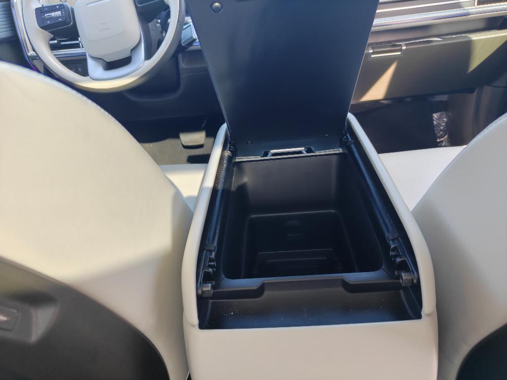 used 2025 Hyundai Santa Fe car, priced at $43,237