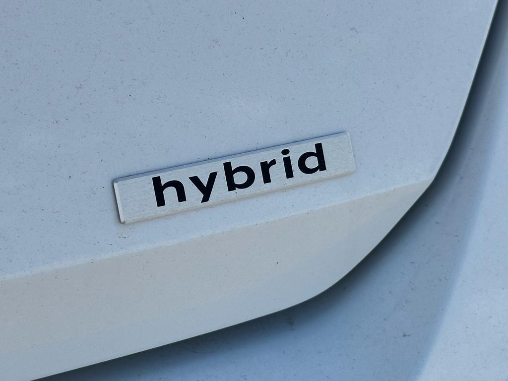 new 2025 Hyundai ELANTRA HEV car, priced at $25,960