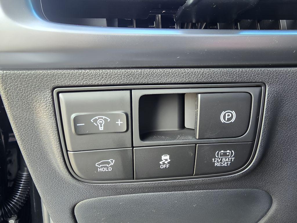 new 2026 Hyundai TUCSON Hybrid car, priced at $43,668