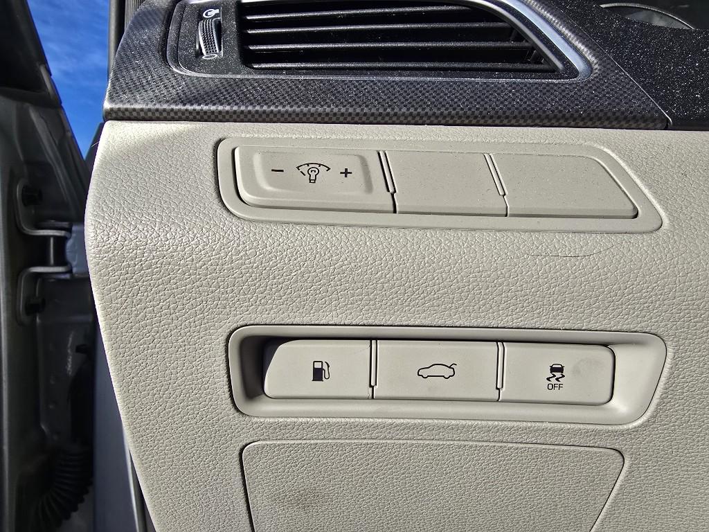 used 2015 Hyundai Sonata car, priced at $8,763