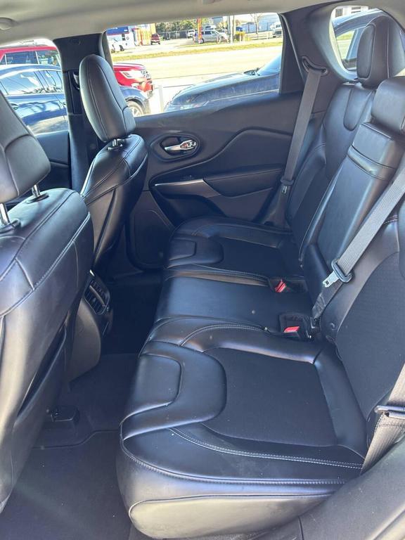 used 2019 Jeep Cherokee car, priced at $12,988