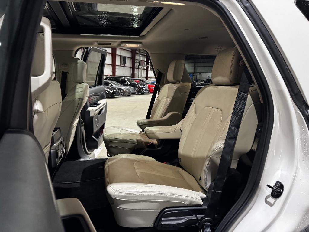 used 2019 Ford Expedition car, priced at $29,999