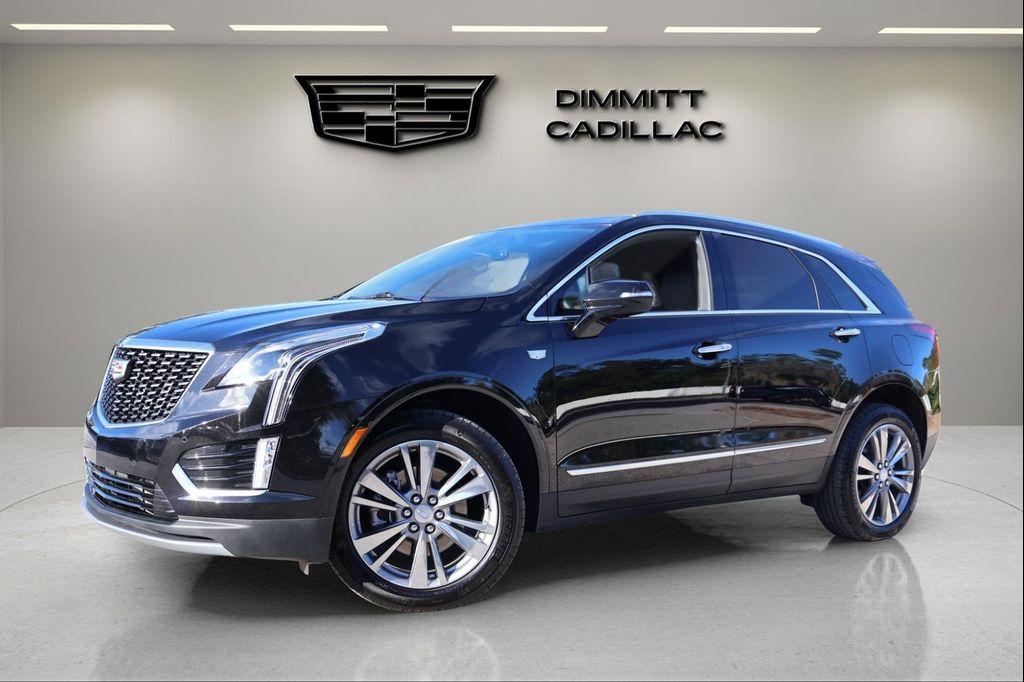 used 2025 Cadillac XT5 car, priced at $38,972