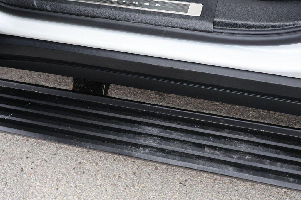 used 2025 Cadillac Escalade car, priced at $184,998