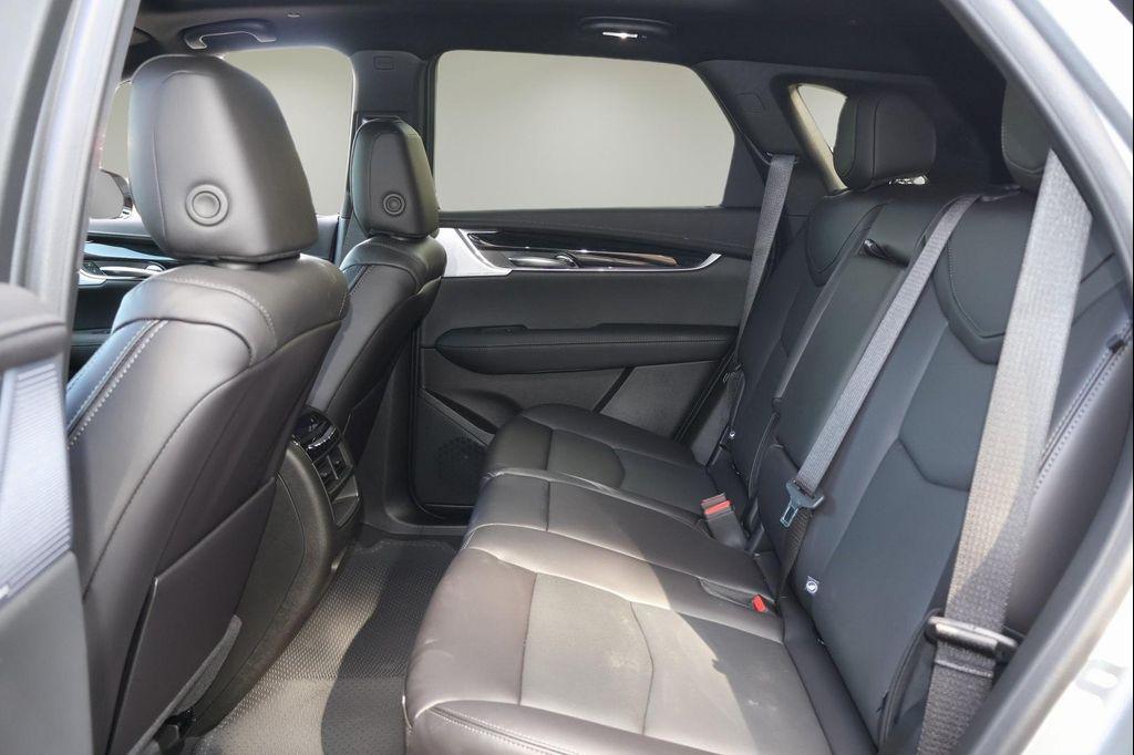 new 2026 Cadillac XT5 car, priced at $58,261