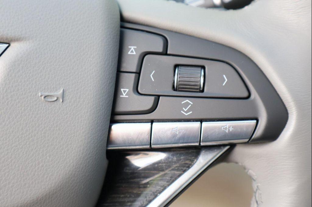 used 2022 Cadillac XT6 car, priced at $26,738