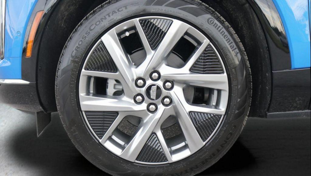 new 2026 Cadillac OPTIQ car, priced at $51,025