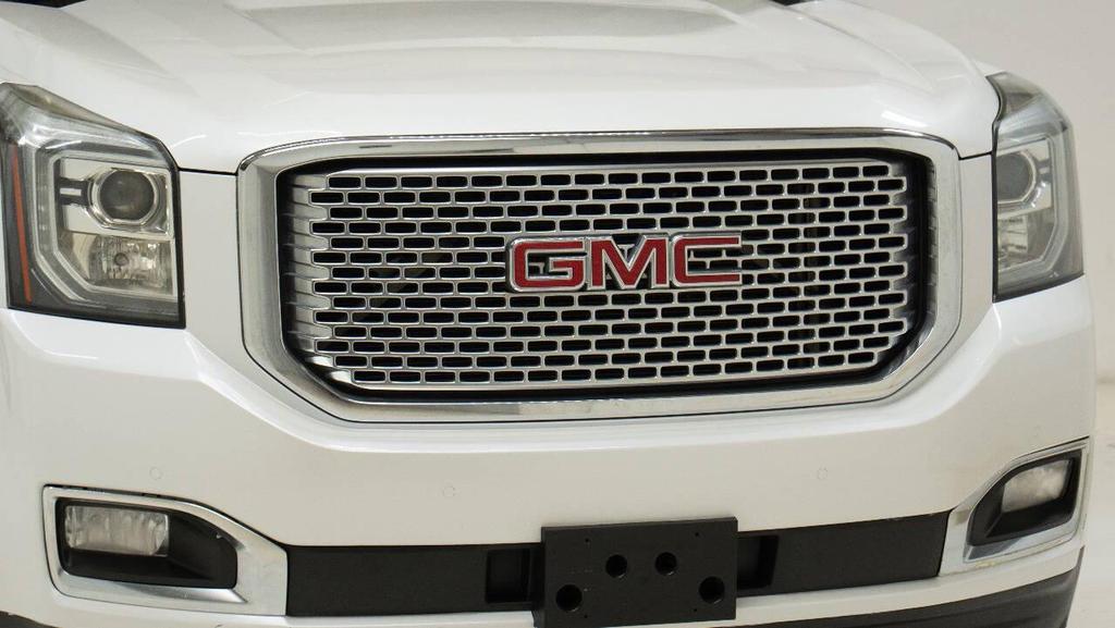used 2016 GMC Yukon car, priced at $18,999