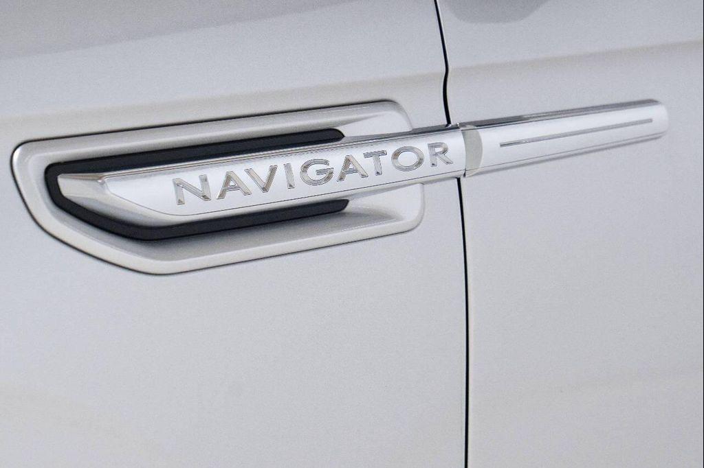 used 2019 Lincoln Navigator car, priced at $33,999