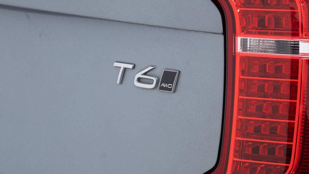 used 2019 Volvo XC90 car, priced at $16,999