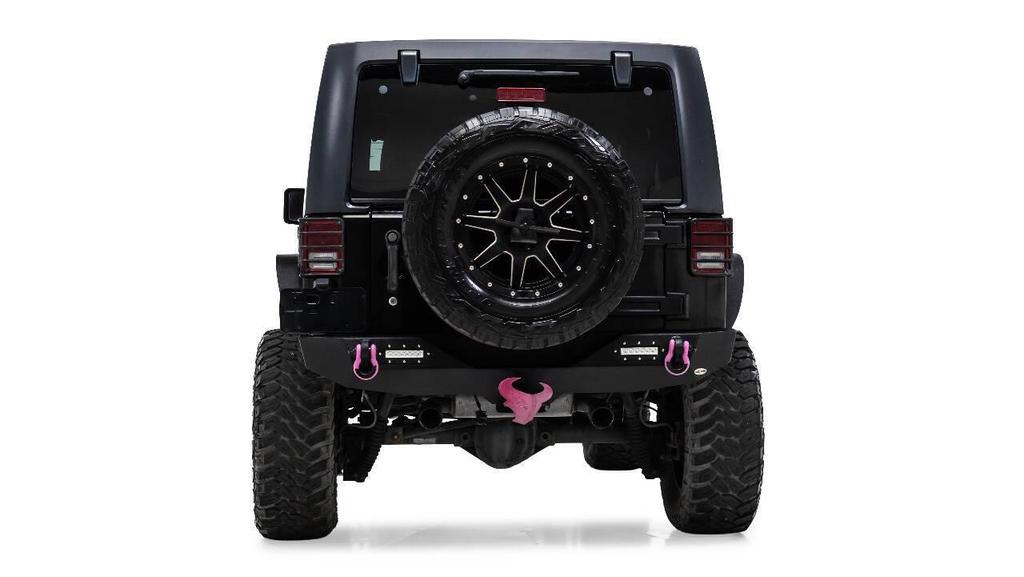 used 2015 Jeep Wrangler Unlimited car, priced at $18,999