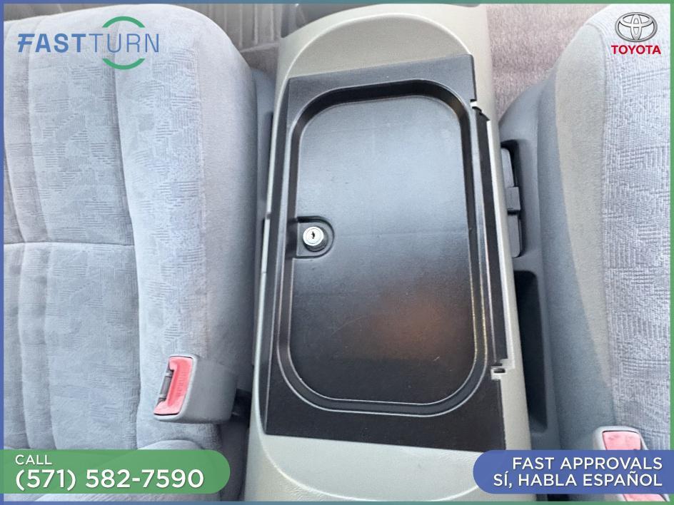 used 2002 Toyota Sienna car, priced at $3,900