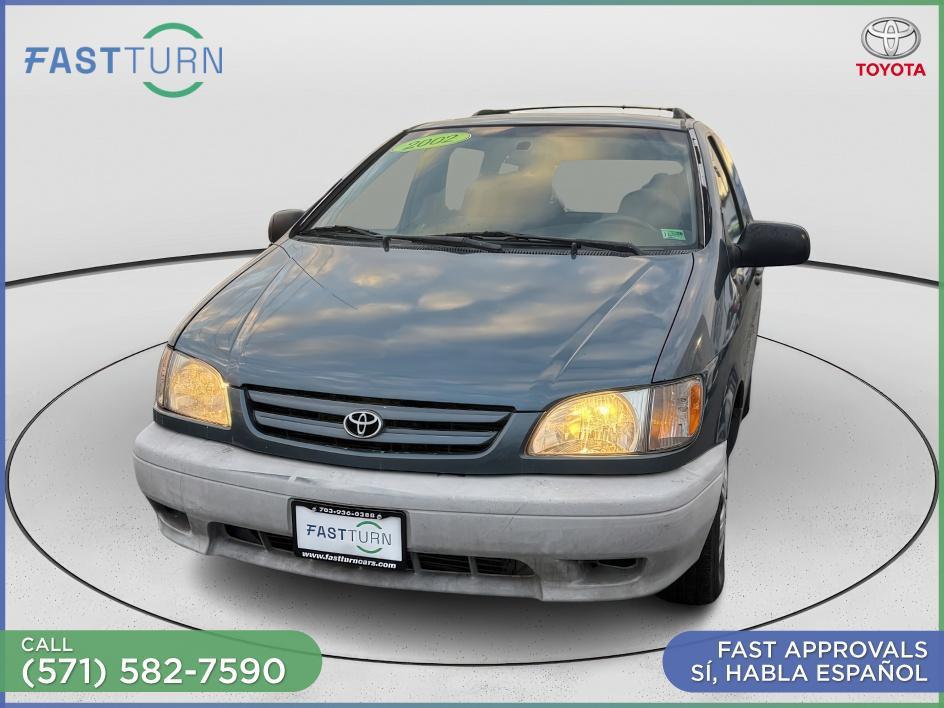 used 2002 Toyota Sienna car, priced at $3,900
