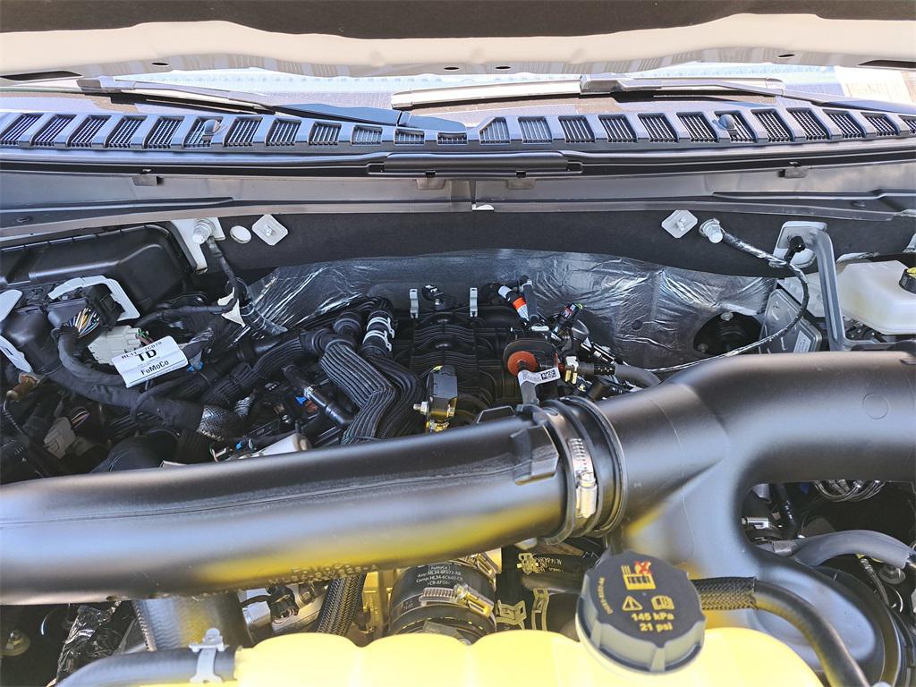 new 2025 Ford Expedition car, priced at $76,037