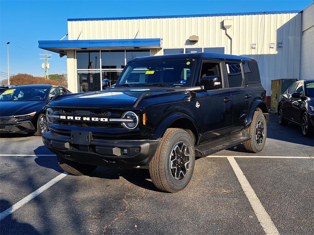 new 2025 Ford Bronco car, priced at $50,530