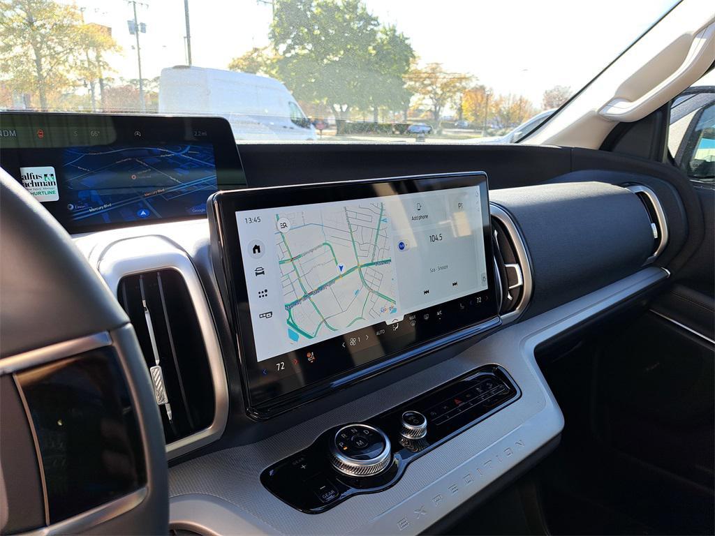 new 2025 Ford Expedition car, priced at $68,524