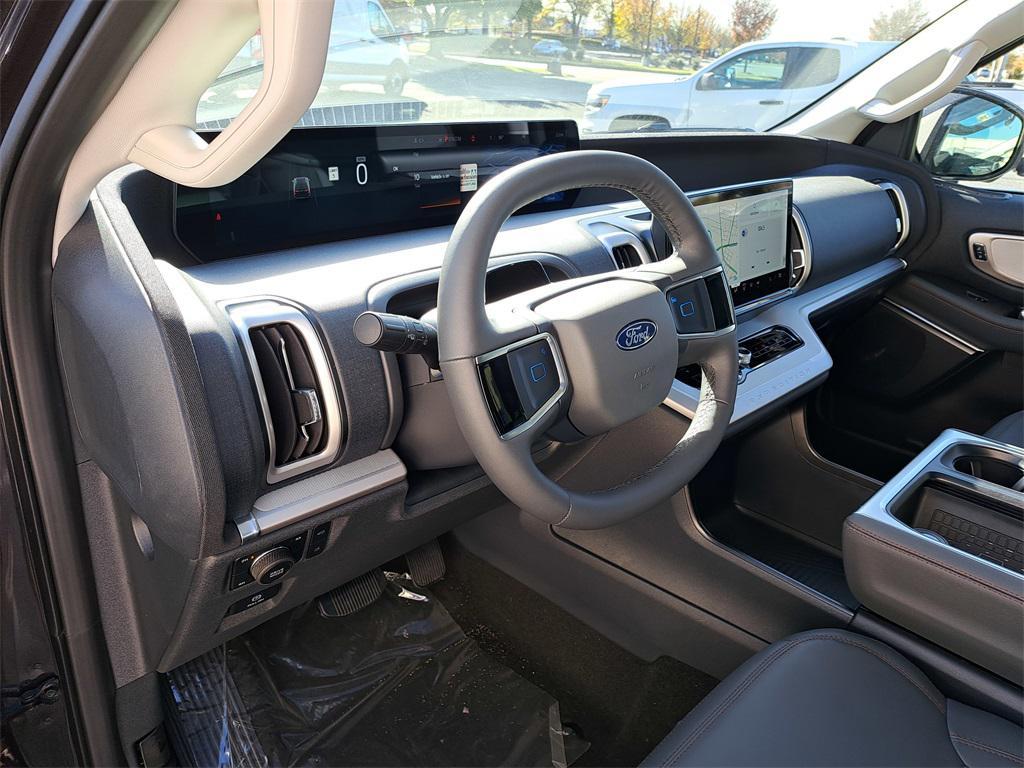 new 2025 Ford Expedition car, priced at $68,524