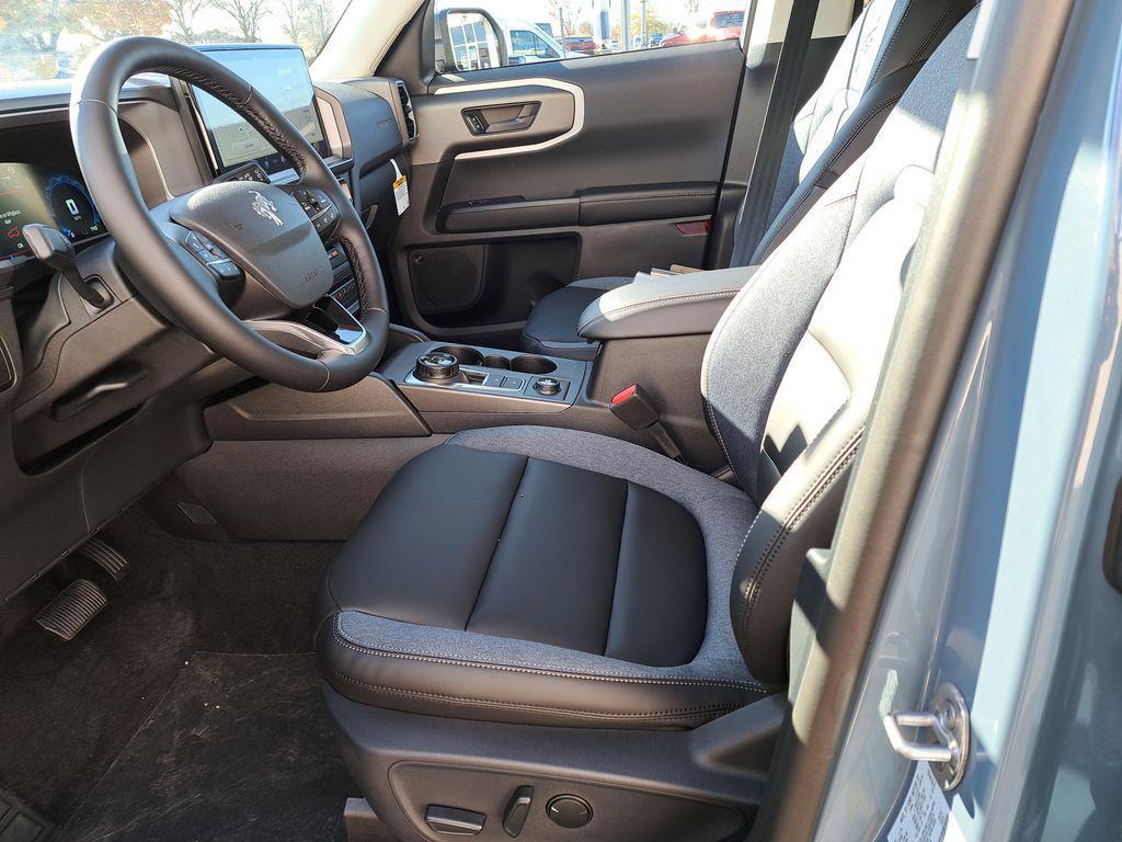 new 2025 Ford Bronco Sport car, priced at $35,560