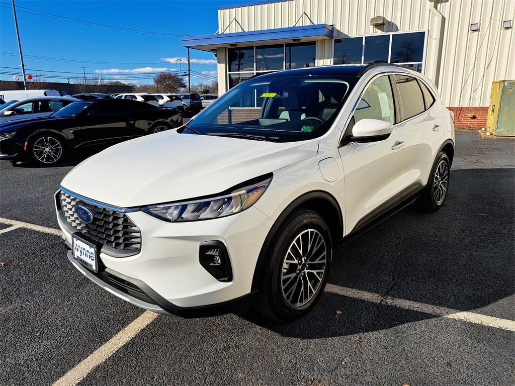 new 2026 Ford Escape PHEV car, priced at $32,958