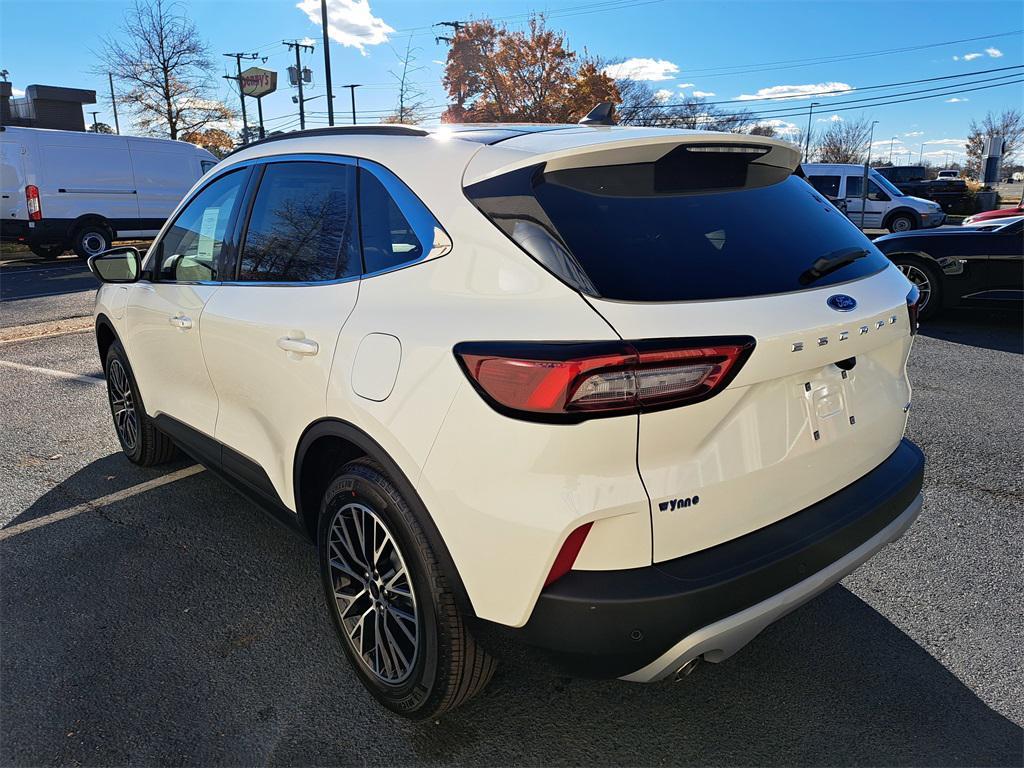 new 2026 Ford Escape PHEV car, priced at $32,958