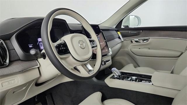 new 2026 Volvo XC90 Plug-In Hybrid car, priced at $85,625