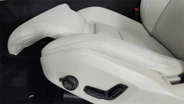 new 2026 Volvo XC90 Plug-In Hybrid car, priced at $85,625