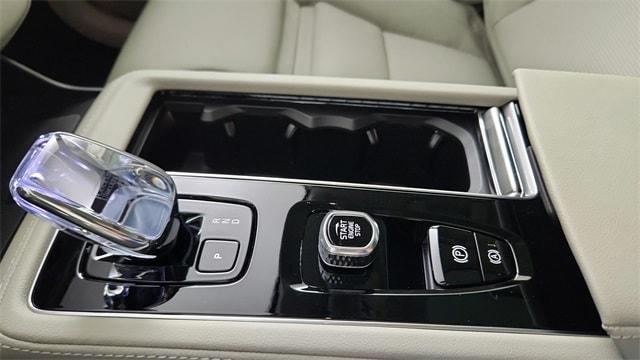 new 2026 Volvo XC90 Plug-In Hybrid car, priced at $85,625