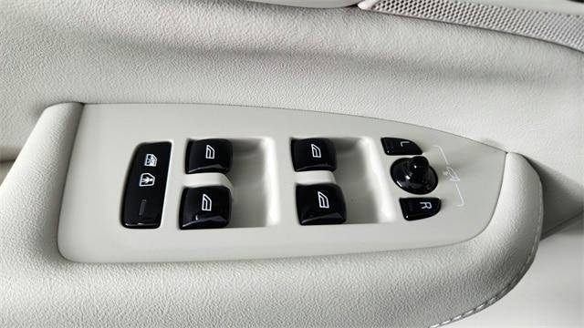 new 2026 Volvo XC90 car, priced at $75,155