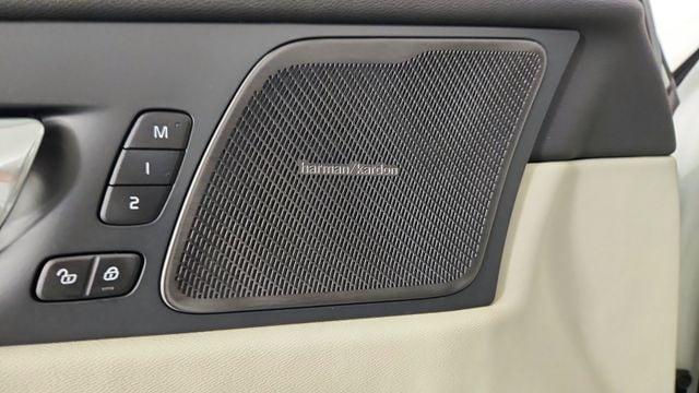 new 2026 Volvo XC60 Plug-In Hybrid car, priced at $75,235