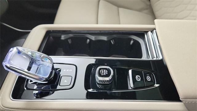 new 2026 Volvo XC90 Plug-In Hybrid car, priced at $81,940