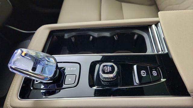 new 2026 Volvo XC90 Plug-In Hybrid car, priced at $81,249