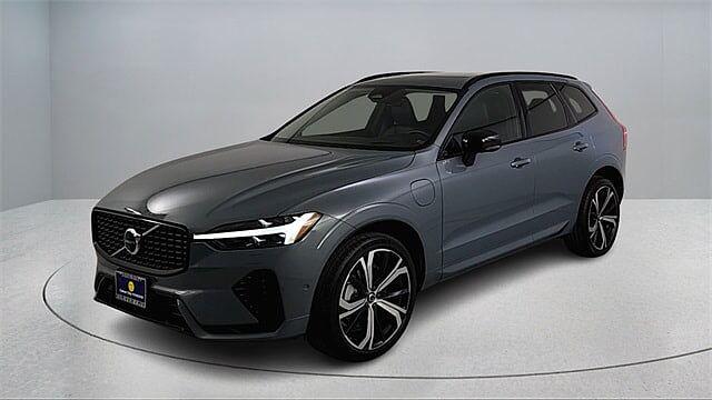 used 2023 Volvo XC60 car