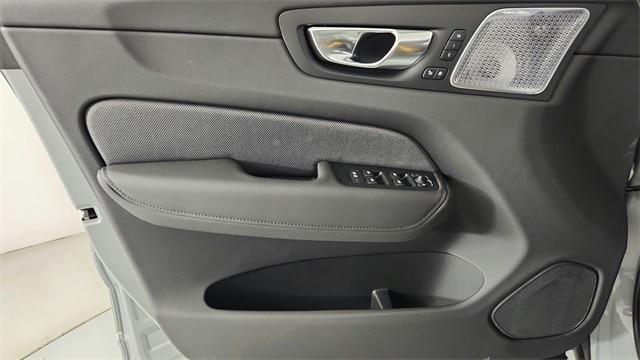 new 2026 Volvo XC60 Plug-In Hybrid car, priced at $82,335