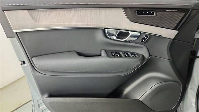 new 2026 Volvo XC90 Plug-In Hybrid car, priced at $87,120