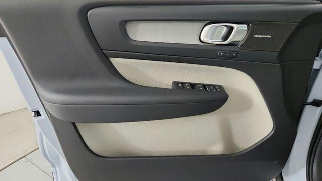 new 2026 Volvo XC40 car, priced at $53,975