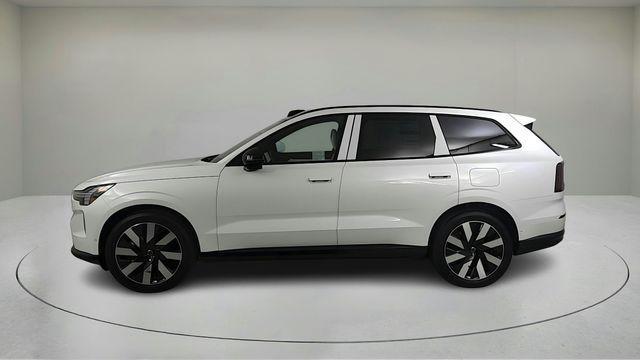 new 2025 Volvo EX90 car, priced at $91,700